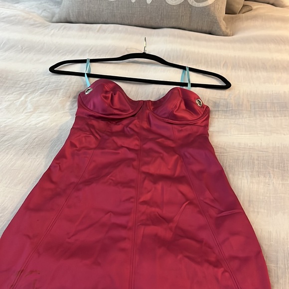 Beautiful Marciano dress that looks super hot! - Picture 4 of 4